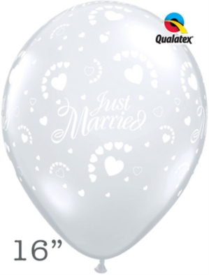 Qualatex 16 Diamond Clear Just Married Hearts Latex Balloons 50pk